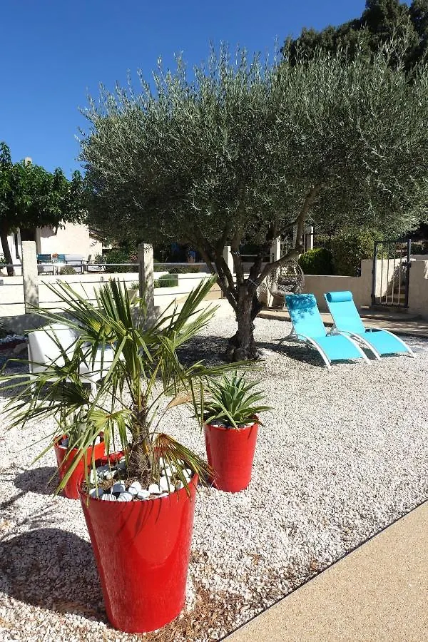 Ailleurs Land - Provence Hotel Neoules Guest house