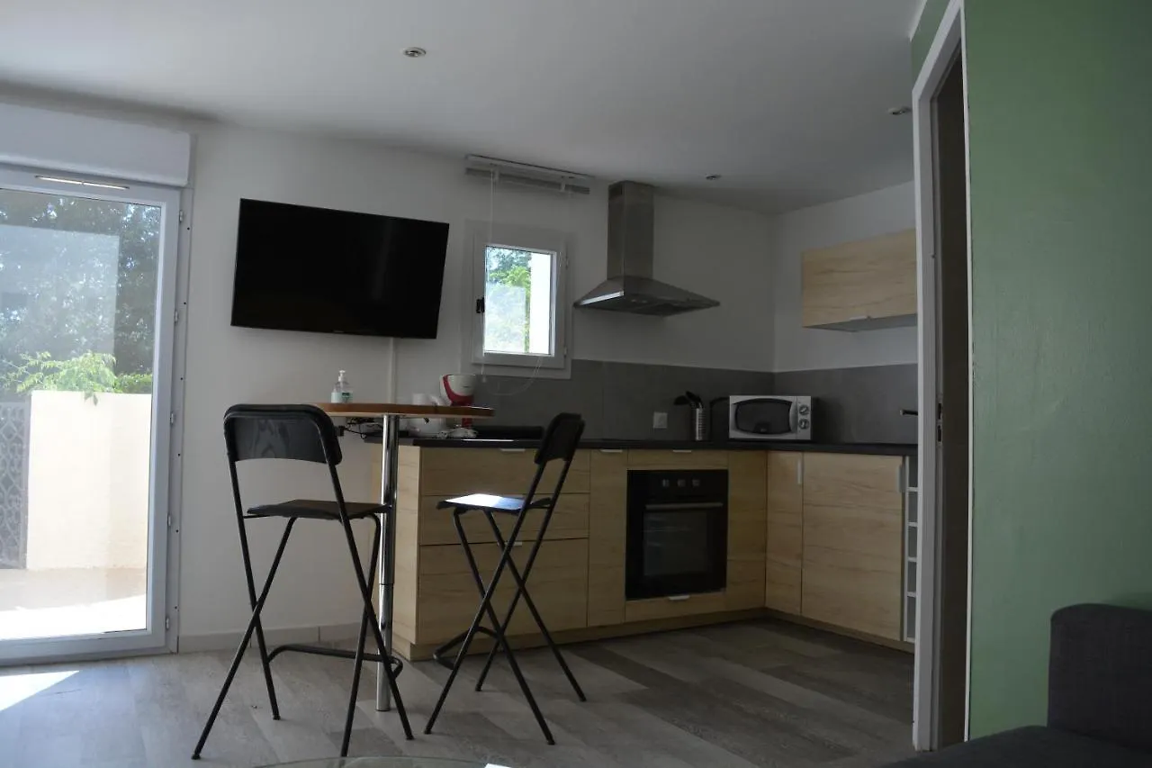 Ailleurs Land - Provence Hotel Neoules Guest house